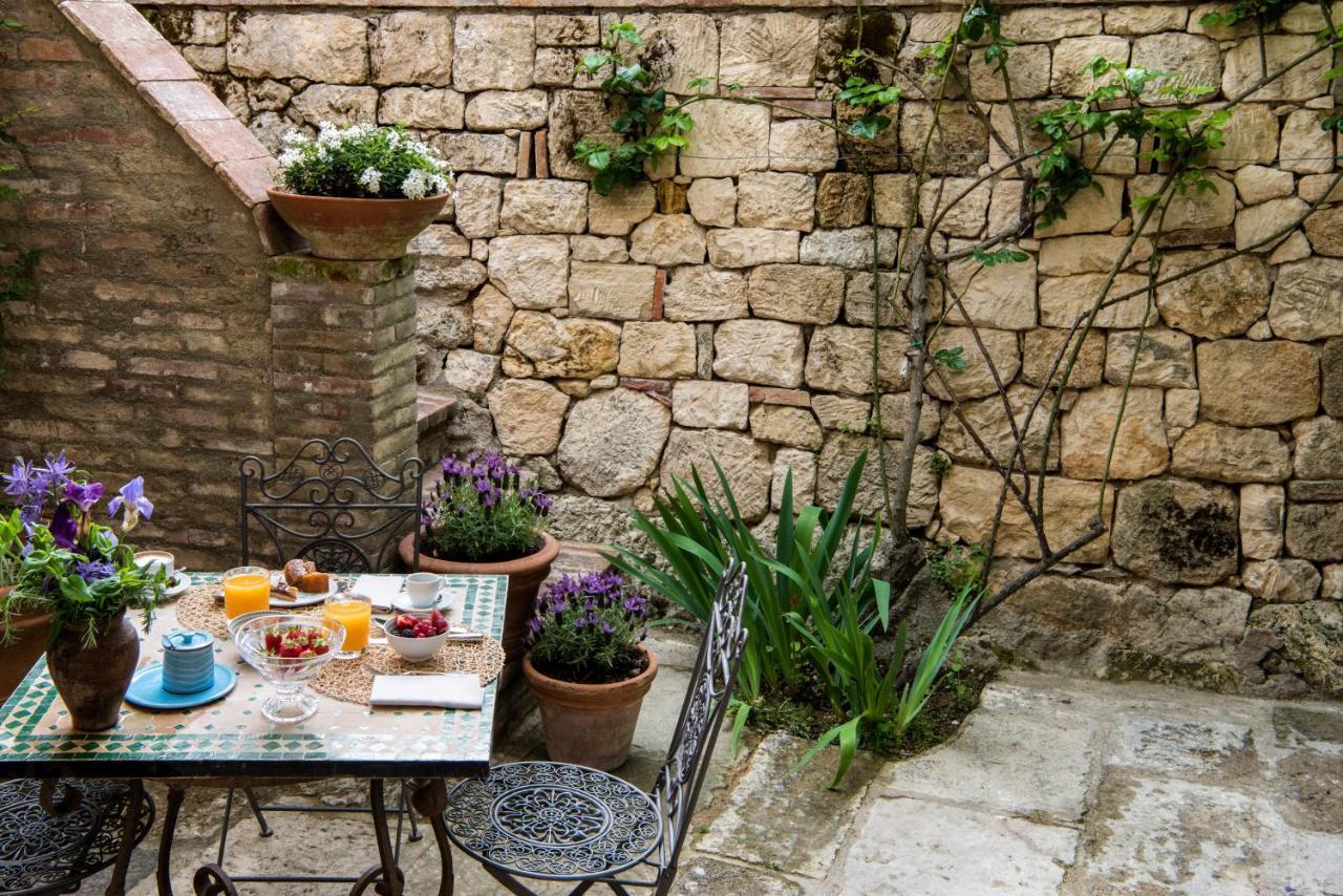 Borgo Pignano Tuscany Exterior foto